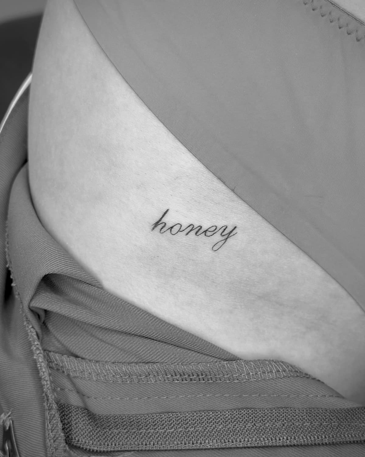 Tatouage typographique réalisé à Namur par Inked Capricorn — pièce 2
