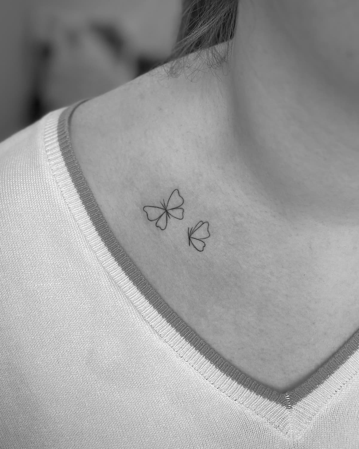 Tatouage fine line réalisé à Namur par Inked Capricorn — pièce 9